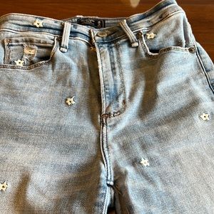 ABERCROMBIE & FITCH SIMONE HIGH RISE ANKLE JEANS.  SIZE 26.